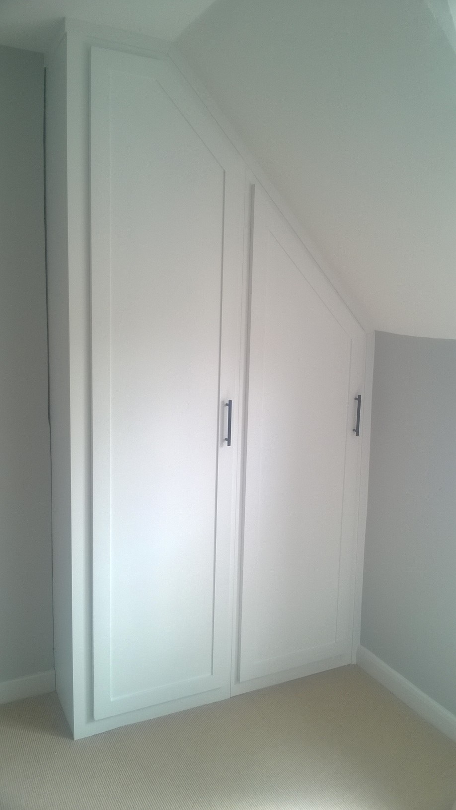 Fully Fitted Wardrobes Snowshill